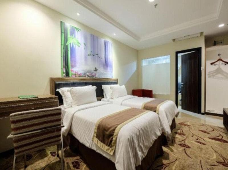 Travellers Hotel Phinisi 5