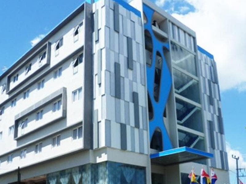 Zenith Hotel 4