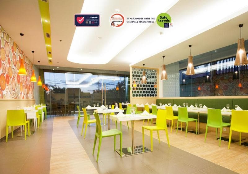 Zest Hotel Jemursari 3