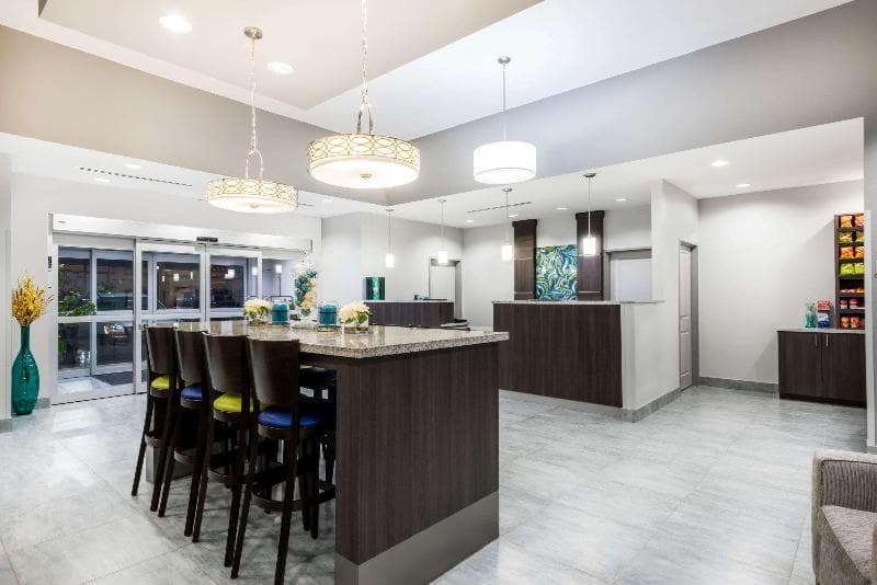 Hawthorn Suites by Wyndham Midland 5