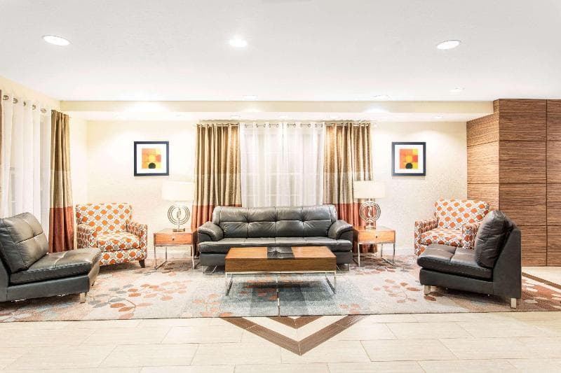 Hawthorn Suites By Wyndham Sterling Dulles 5