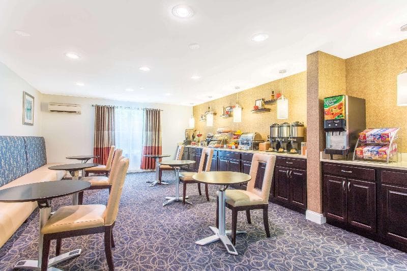Hawthorn Suites By Wyndham Sterling Dulles 3