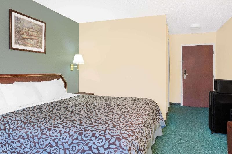 Days Inn By Wyndham Lincoln 2