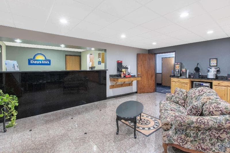 Days Inn by Wyndham Hornell 4
