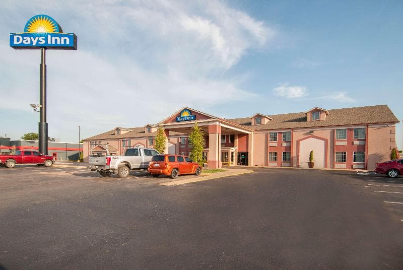 Days Inn by Wyndham Pauls Valley photo 1