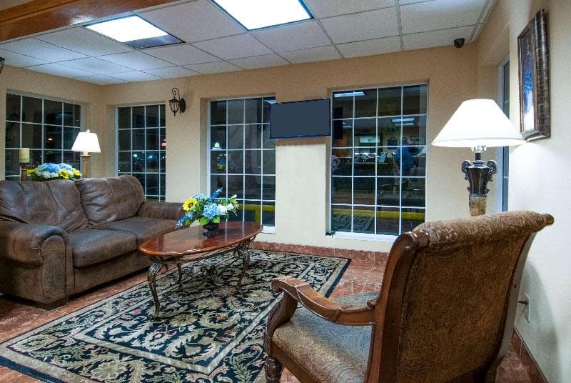 Days Inn by Wyndham Pauls Valley 5