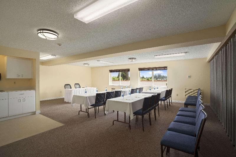 Days Inn By Wyndham Lacey Olympia Area