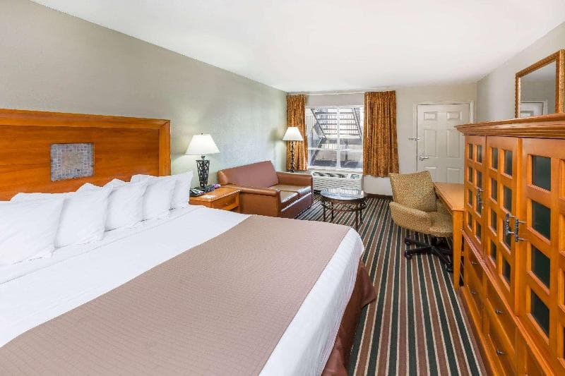 Days Inn By Wyndham Carlisle 3