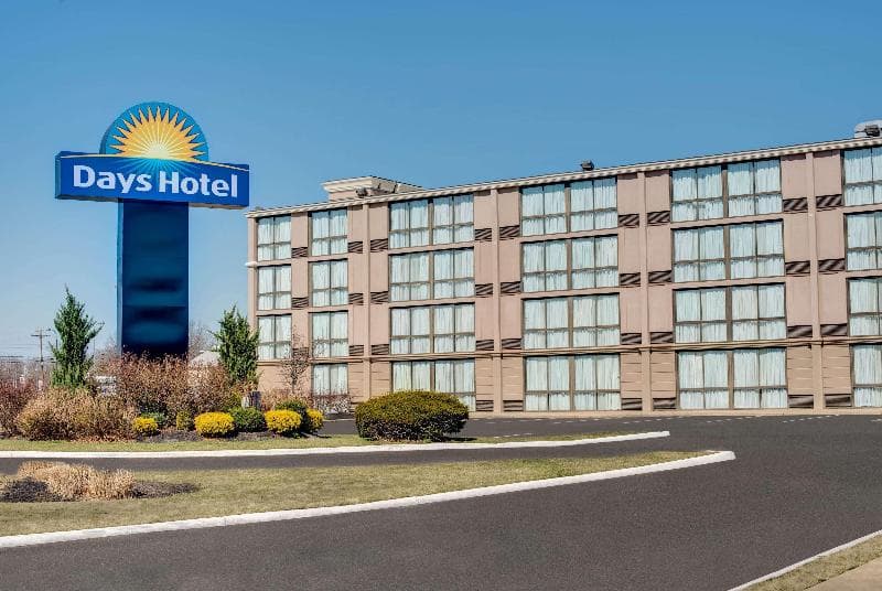 Days Hotel by Wyndham Toms River Jersey Shore photo 1