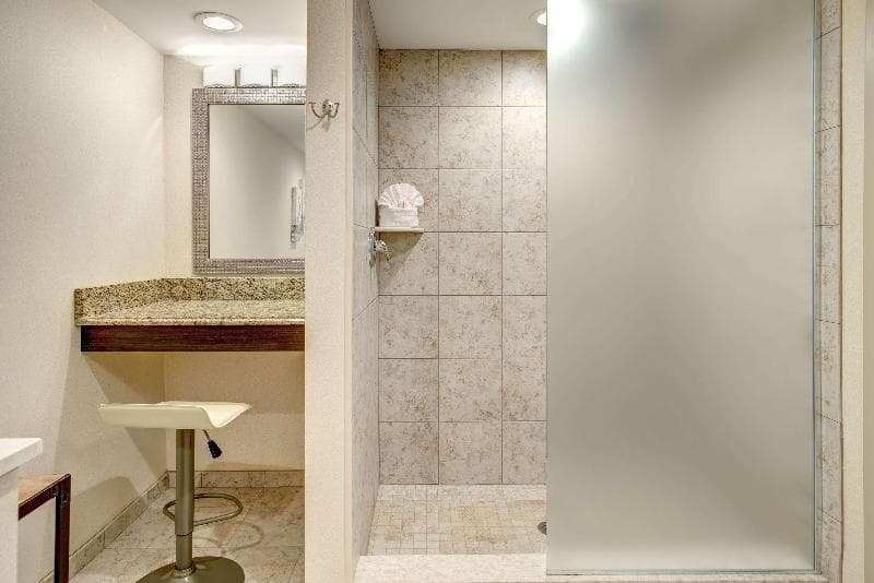 Days Hotel by Wyndham Toms River Jersey Shore 5