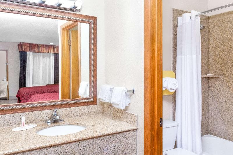 Days Inn By Wyndham Arcadia 3