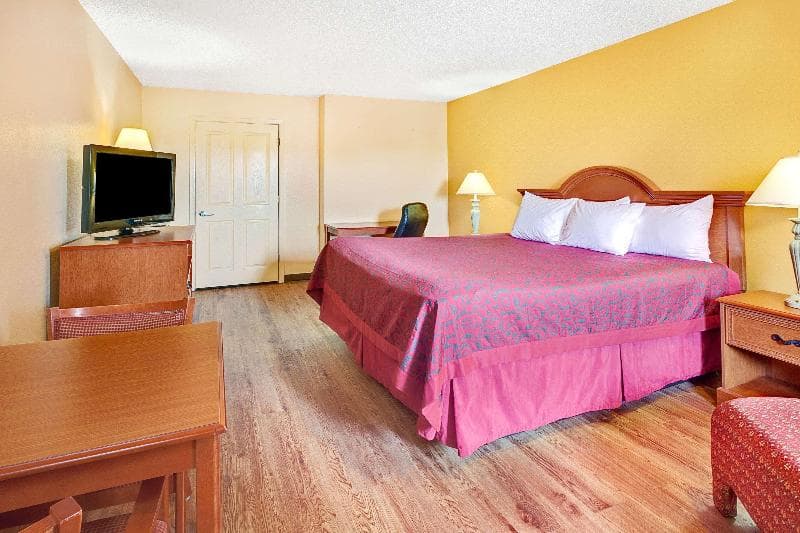 Days Inn By Wyndham Boerne 3