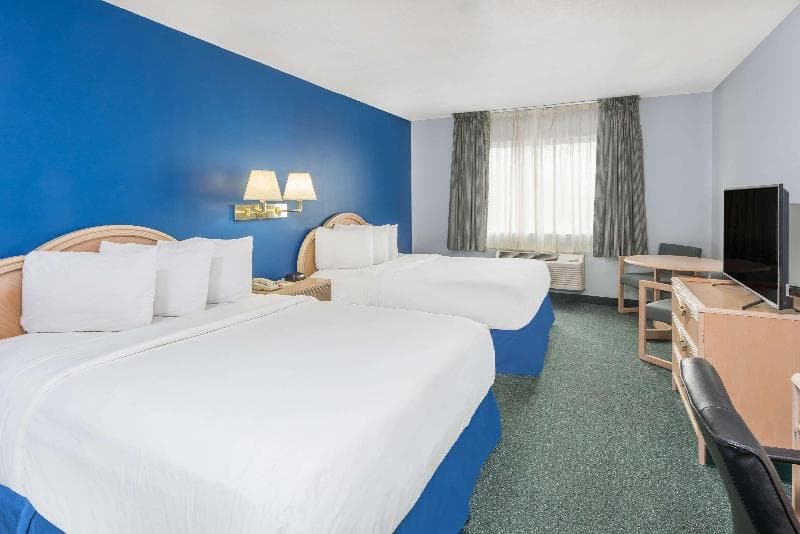 Days Inn by Wyndham Osage Beach Lake of the Ozarks 4
