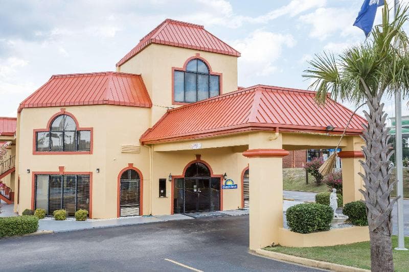Days Inn by Wyndham Orangeburg 5