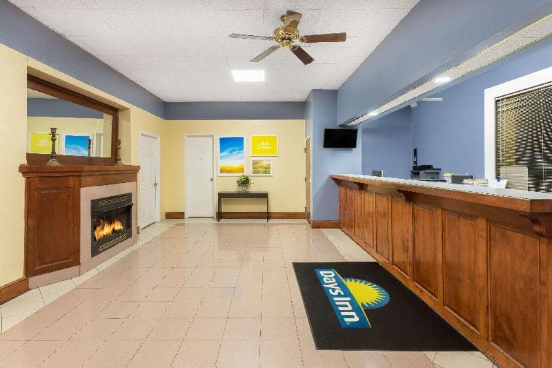 Days Inn By Wyndham Orangeburg South 3