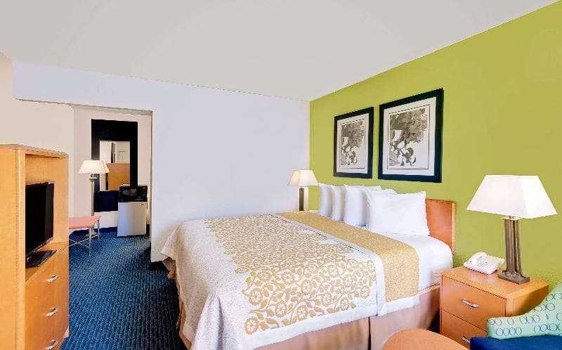 Days Inn By Wyndham Easton 4