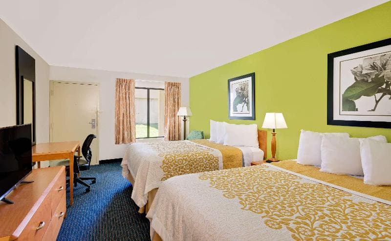 Days Inn By Wyndham Easton 3
