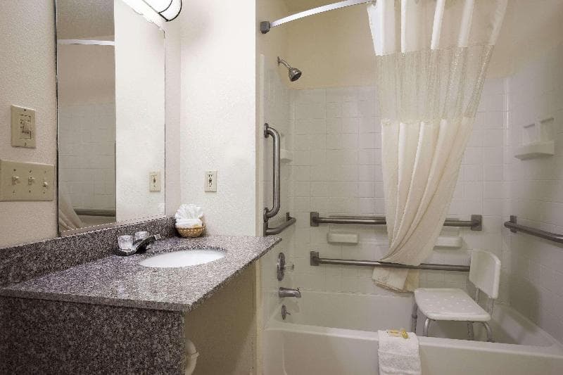 Days Inn By Wyndham Los Lunas 3
