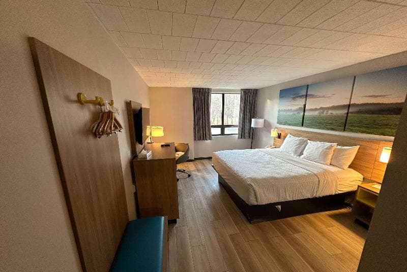 Days Inn by Wyndham Liberty 3