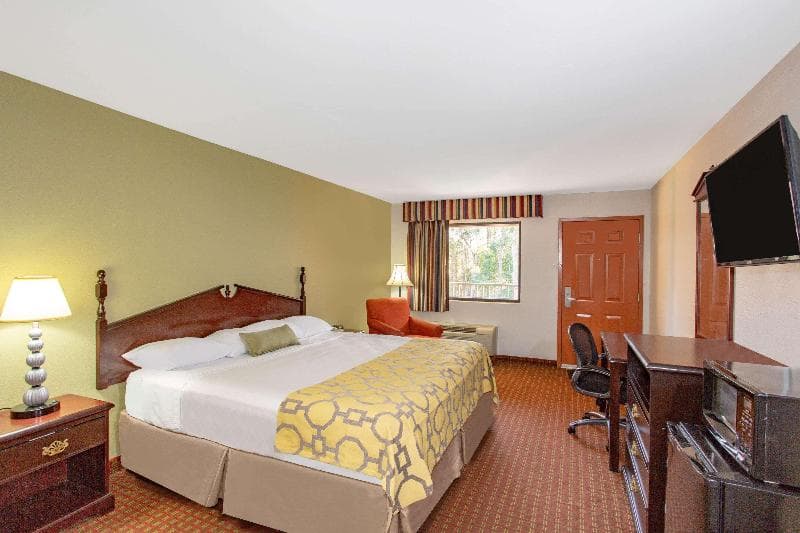 Baymont By Wyndham Midway/Tallahassee 5