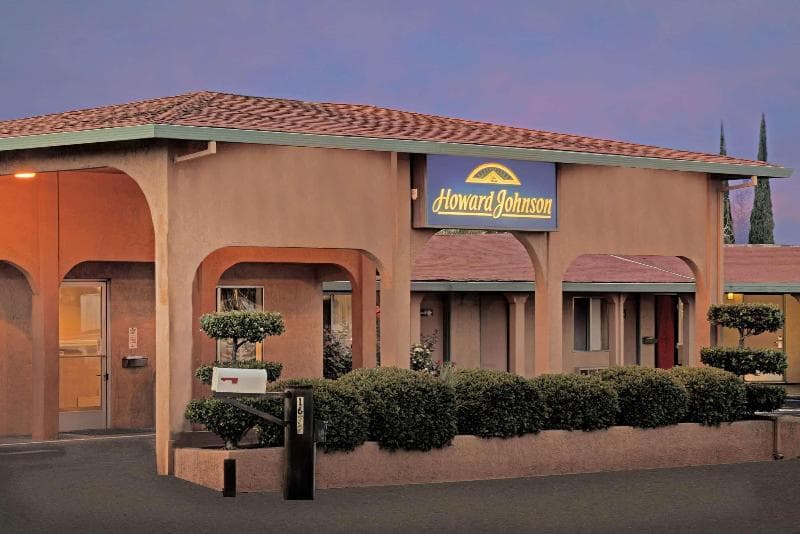 Howard Johnson by Wyndham Modesto Ceres photo 1