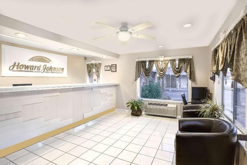 Howard Johnson by Wyndham Modesto Ceres 5