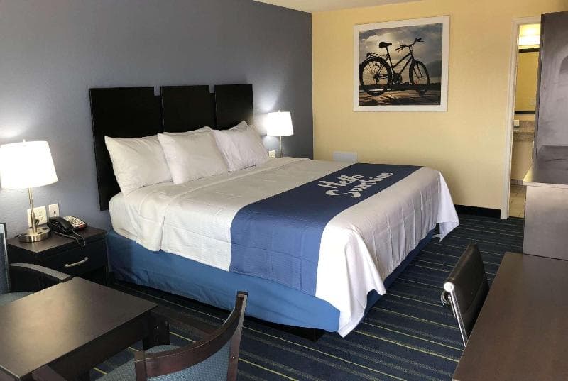 Days Inn By Wyndham Charles Town 3