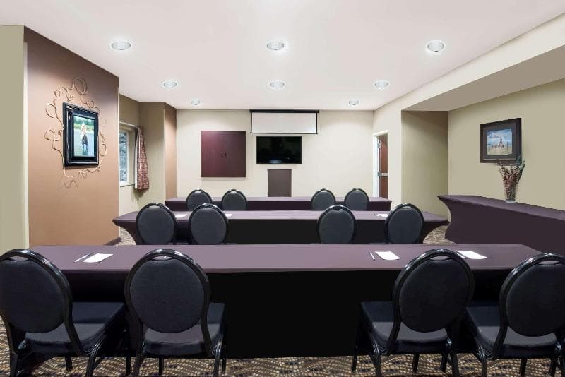 Microtel Inn & Suites by Wyndham Sidney photo 1