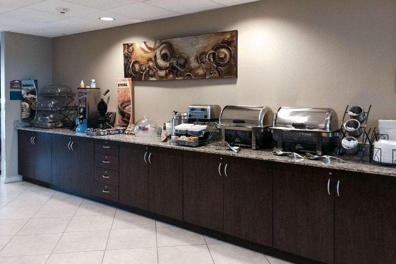 Comfort Inn & Suites photo 1
