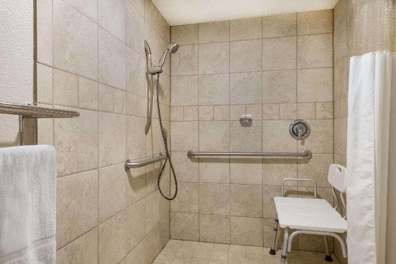 Ramada By Wyndham Paintsville Hotel & Conference Center 5