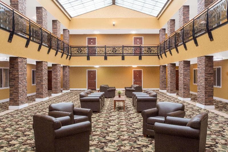 Ramada by Wyndham Elko Hotel at Stockmen's Casino 5