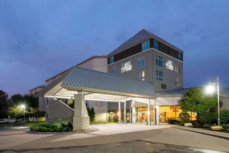 41 Lakefront Hotel, Trademark Collection By Wyndham photo 1