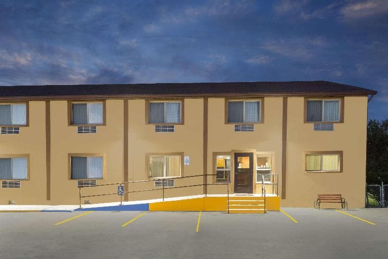 Super 8 by Wyndham Diamondville Kemmerer 4