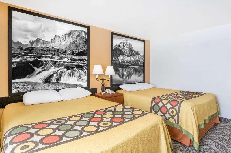 Super 8 by Wyndham Diamondville Kemmerer 5