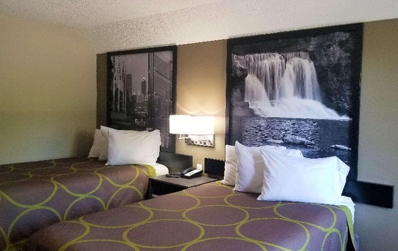Super 8 By Wyndham Brownsburg photo 1