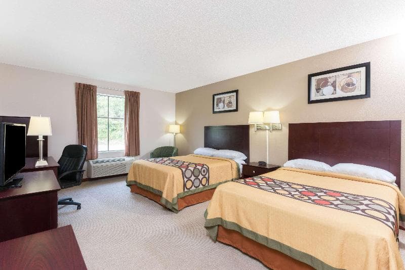 Super 8 by Wyndham Beaver Falls 3