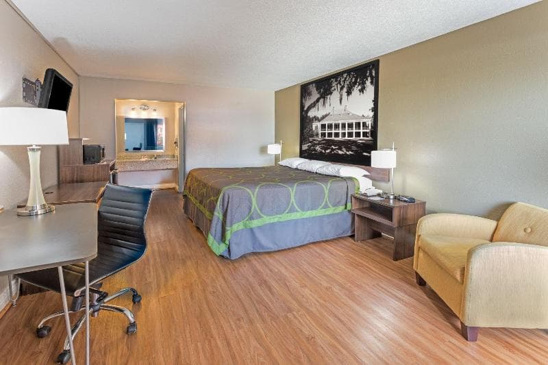 Super 8 By Wyndham Opelousas 4