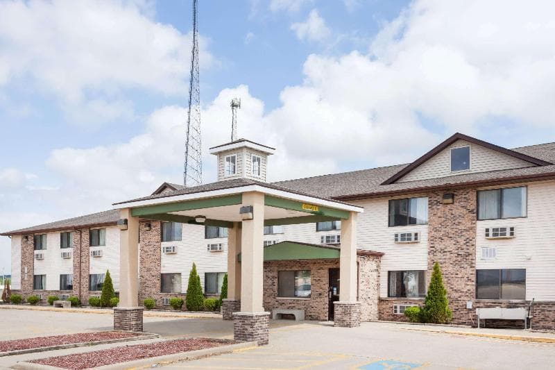 Super 8 by Wyndham McLean/Bloomington SW 4