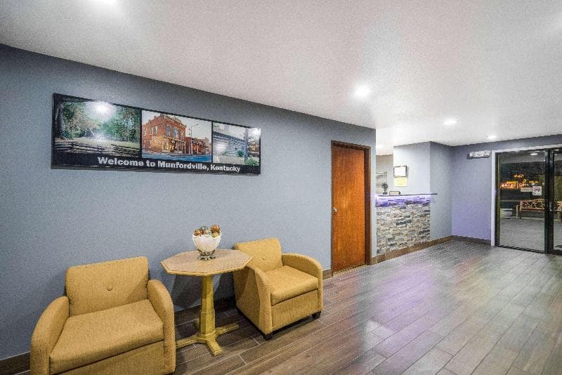 Super 8 by Wyndham Munfordville 5