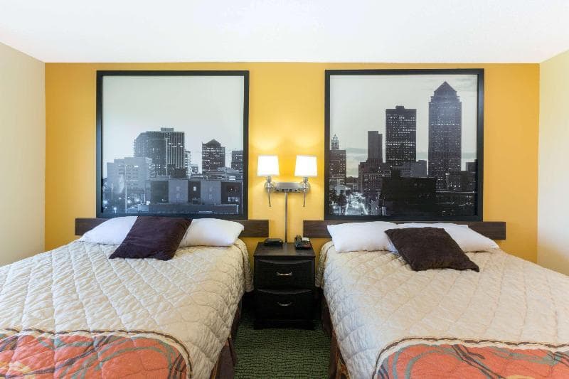 Super 8 By Wyndham Perry photo 1