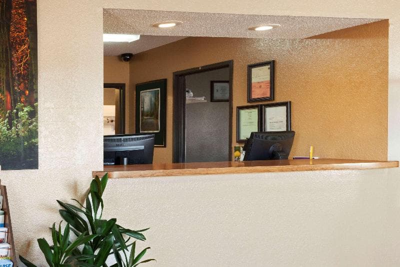 Quality Inn 4