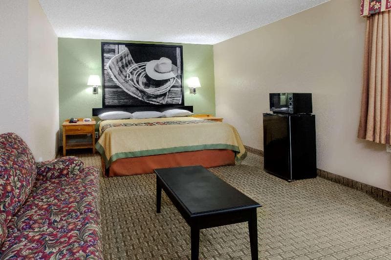 Super 8 By Wyndham Sherman 2