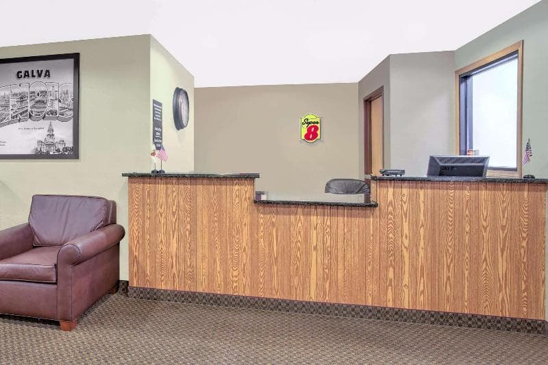 Super 8 By Wyndham Galva 5