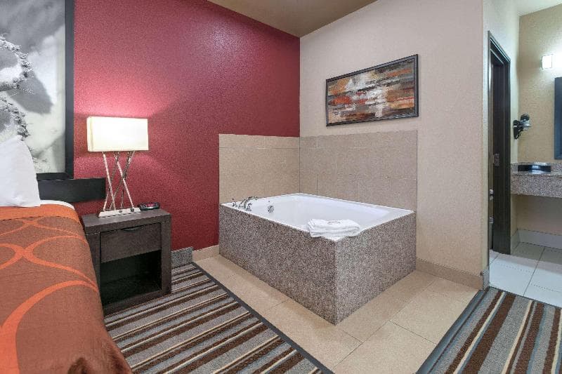 Super 8 By Wyndham Karnes City 4