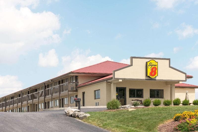 Super 8 By Wyndham Greencastle 5