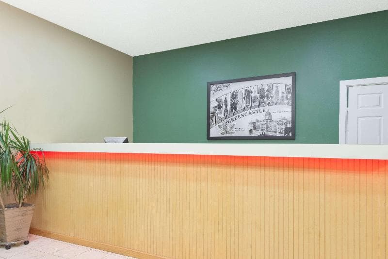 Super 8 By Wyndham Greencastle 4