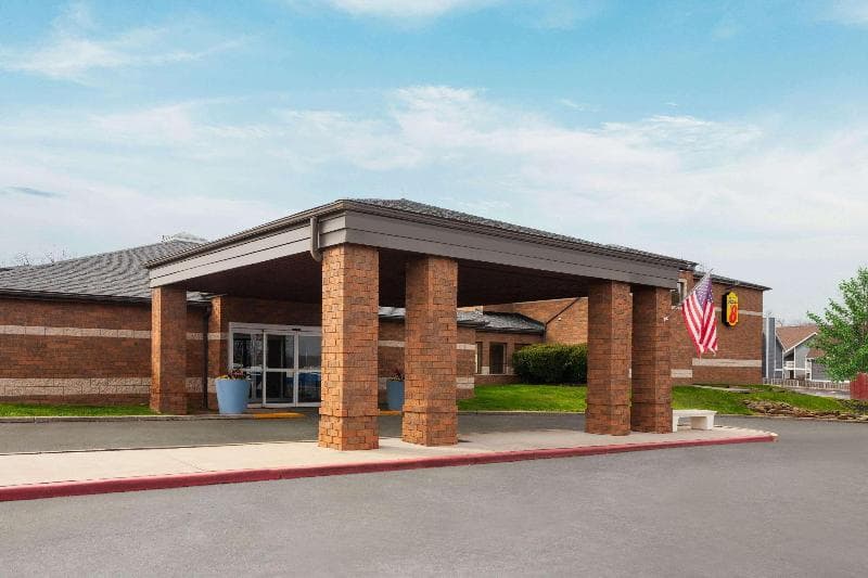 Super 8 By Wyndham Copley Akron 5