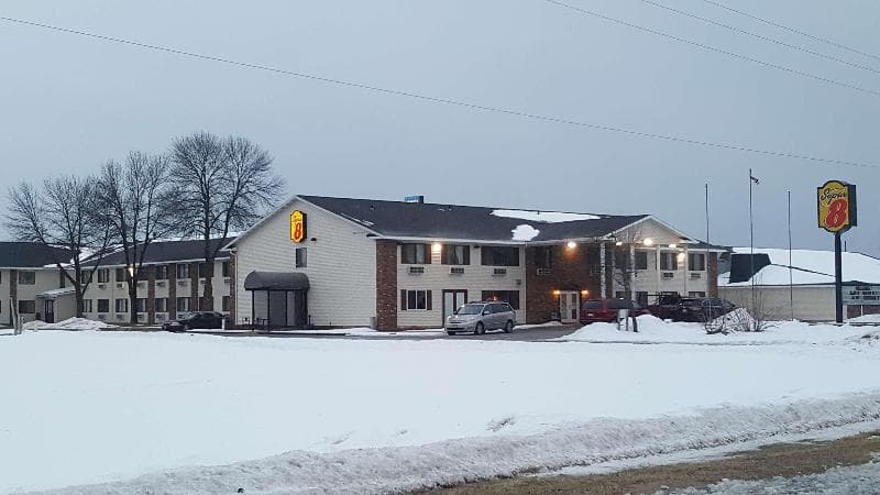 Super 8 by Wyndham Plover Stevens Point Area 3