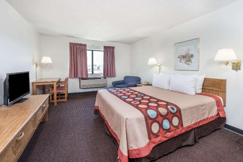 Super 8 by Wyndham Du Quoin 2