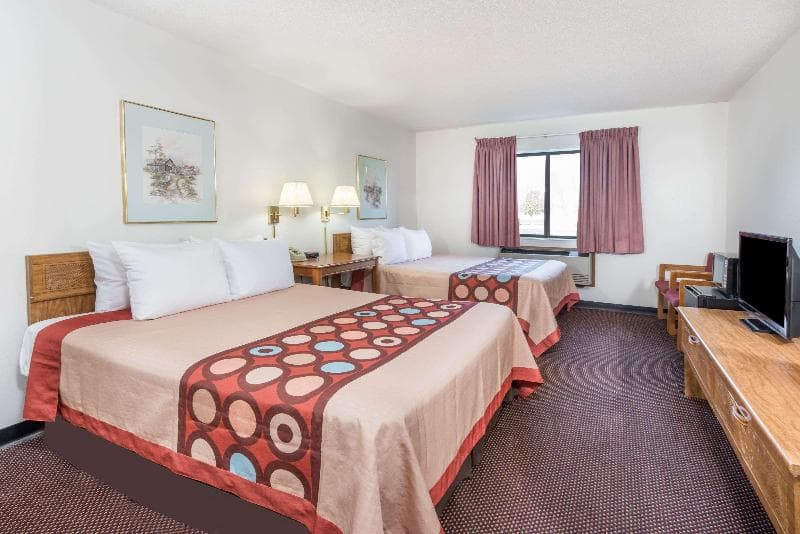 Super 8 by Wyndham Du Quoin 3